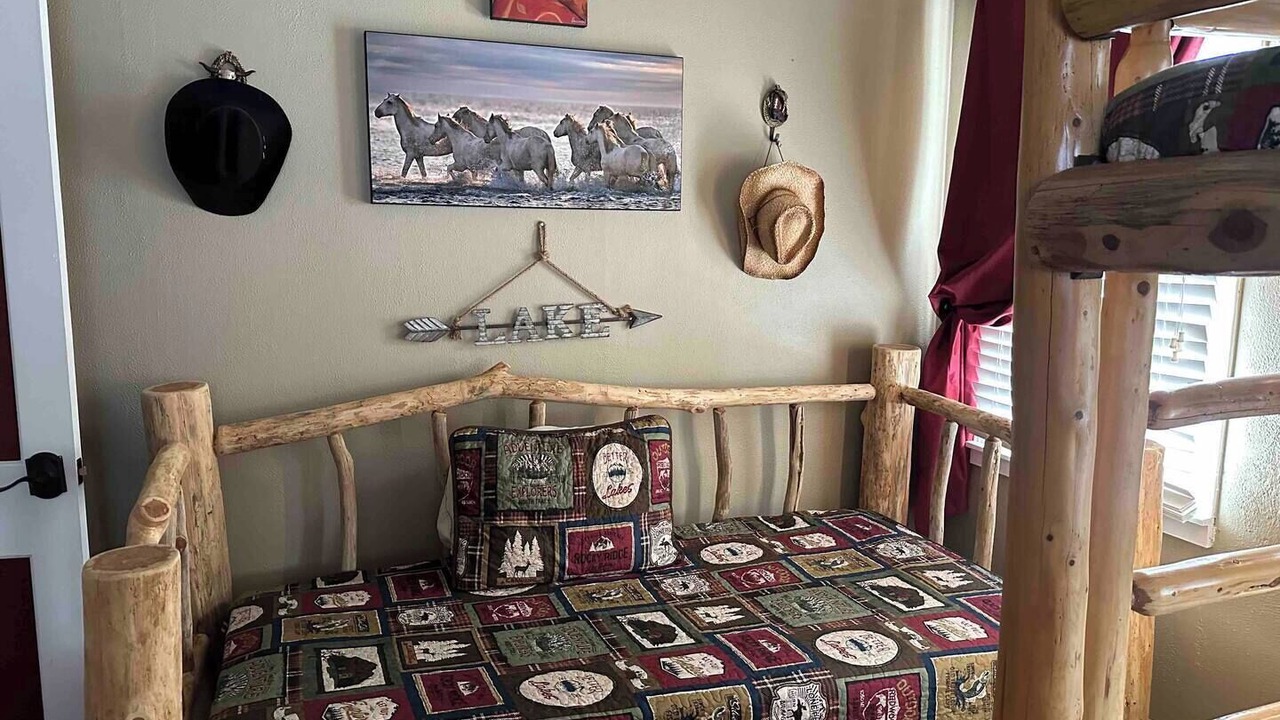 Photo of Bedroom in Eufaula
