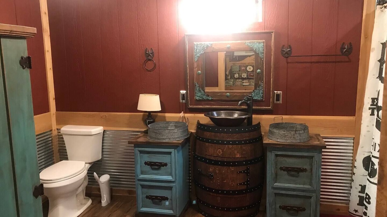 Photo of Bathroom in Eufaula
