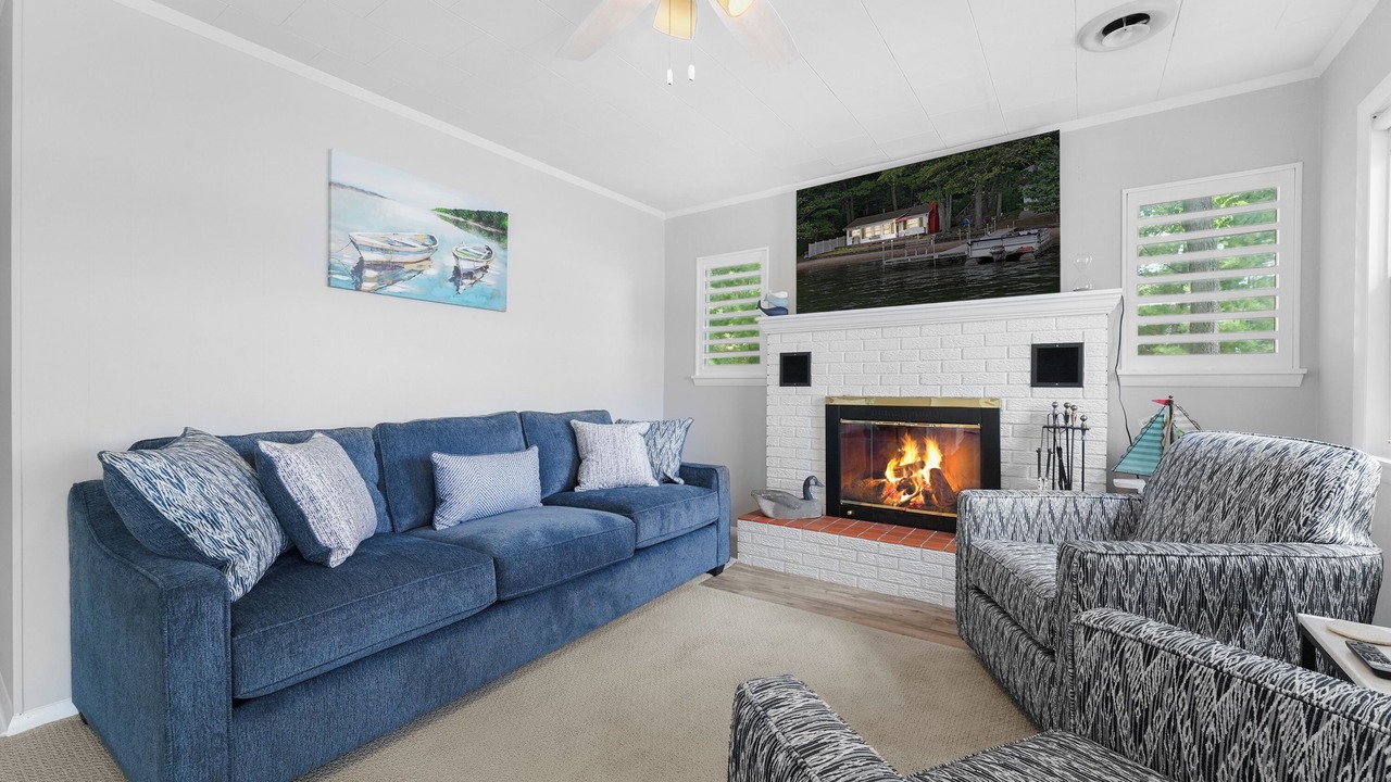 Photo of Livingroom in Lake City