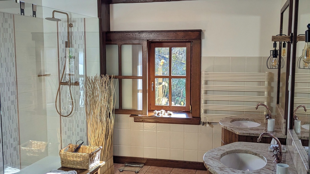 Photo of Bathroom in Uxegney