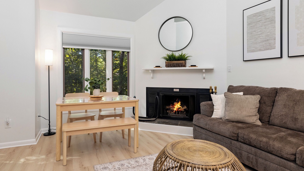 Photo of Livingroom in Wintergreen