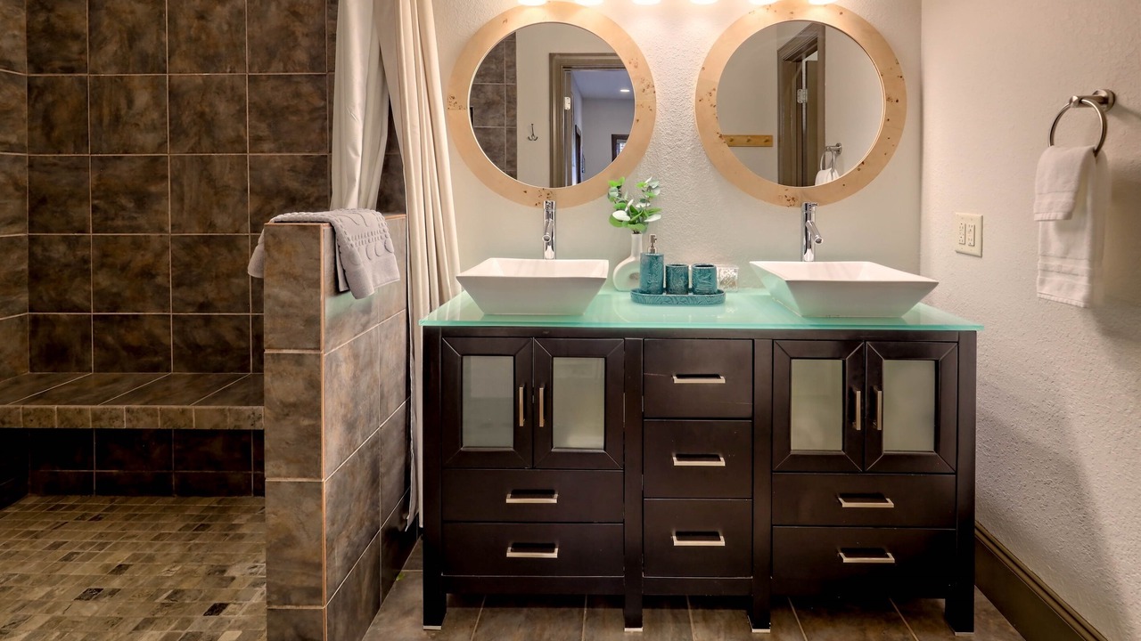 Photo of Bathroom in Cleveland