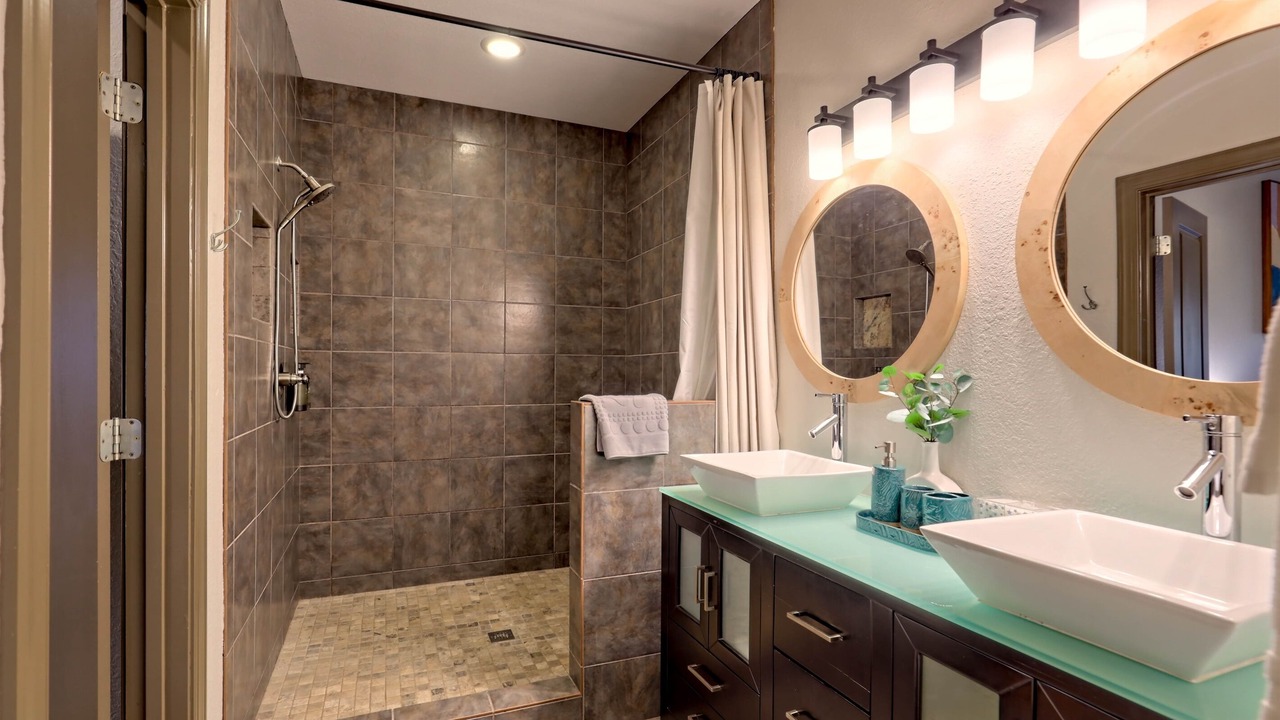 Photo of Bathroom in Cleveland
