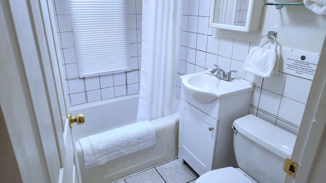 Photo of Bathroom in Golden