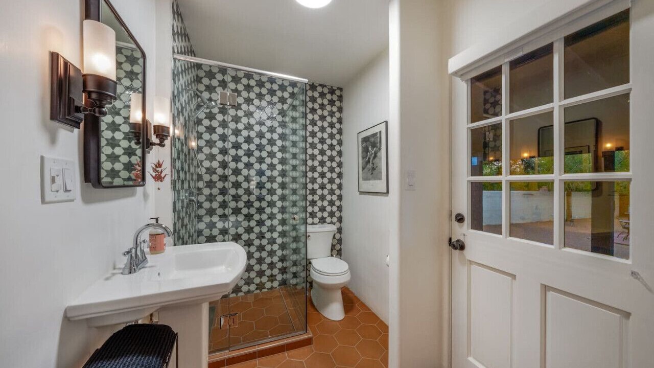 Photo of Bathroom in Blenman-Elm