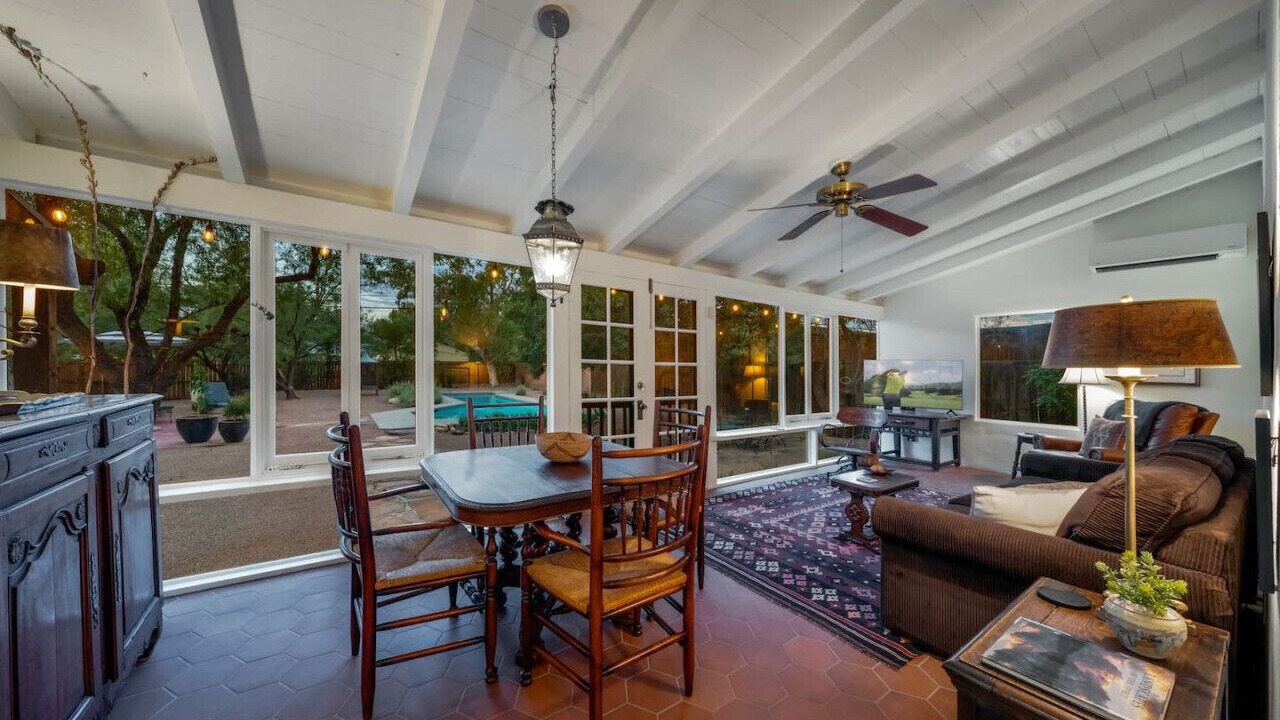 Photo of Outdoor in Blenman-Elm