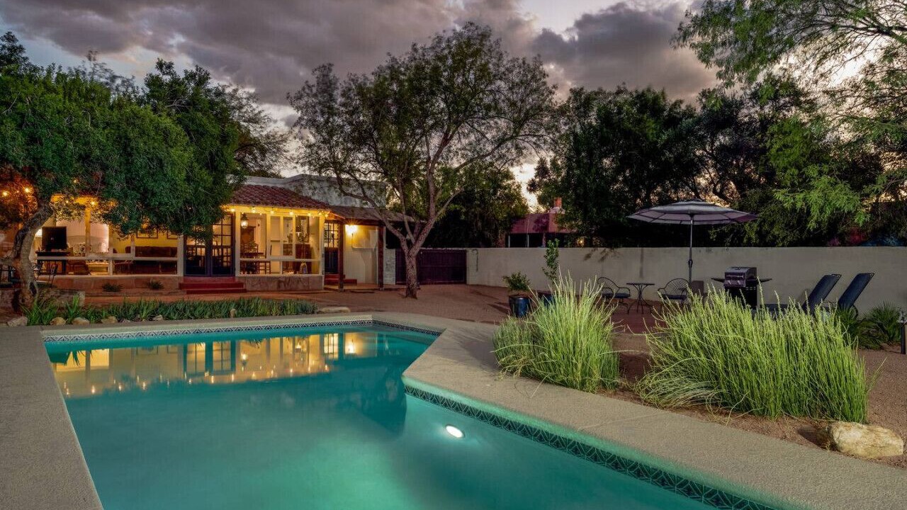 Photo of Outdoor in Blenman-Elm