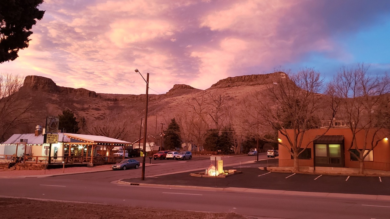 Photo of Others in Golden
