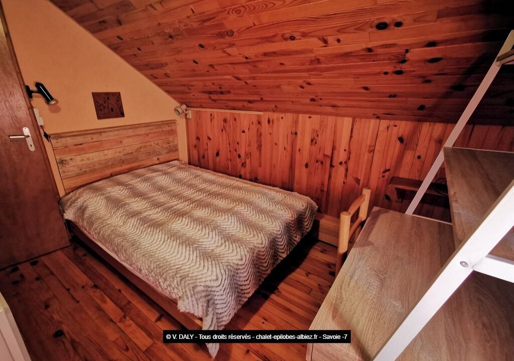 Photo of Bedroom in Albiez-le-Vieux