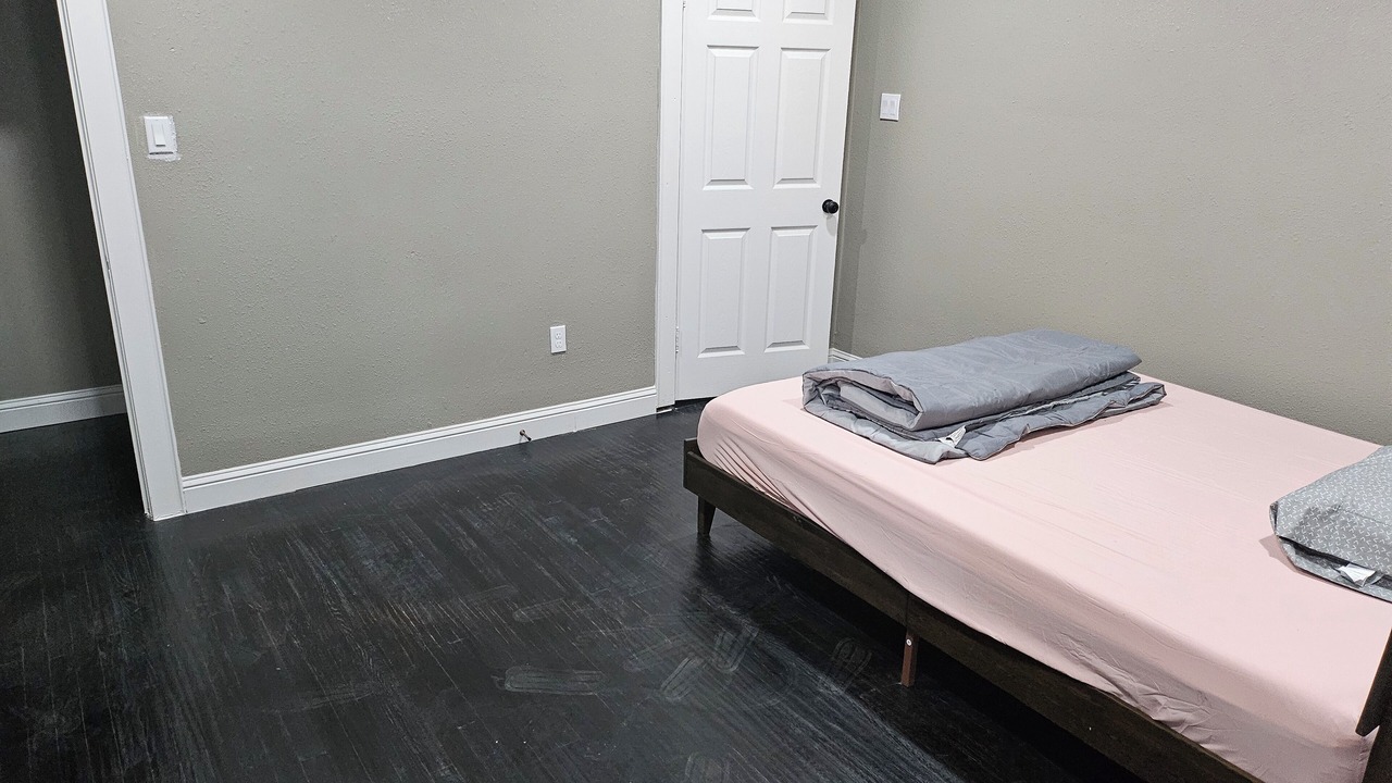Photo of Bedroom in Cedar Crest