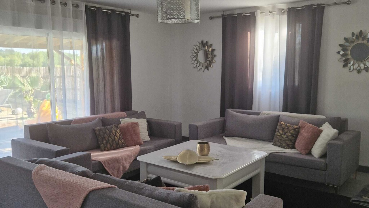 Photo of Livingroom in Medillac