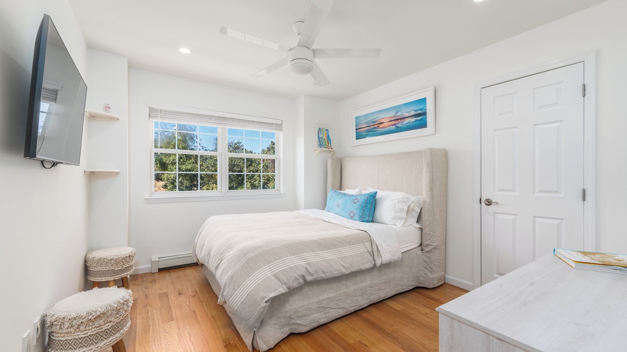 Photo of Bedroom in Southold