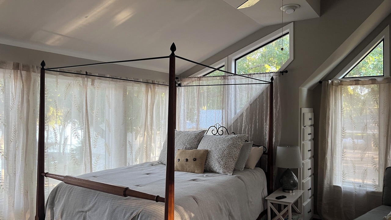 Photo of Bedroom in Vinita
