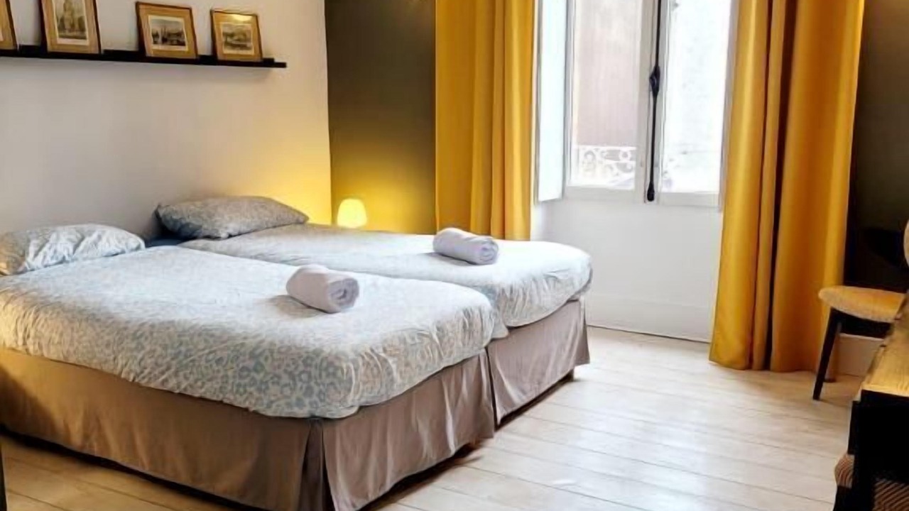 Photo of Bedroom in Richebourg - Saint-Clement
