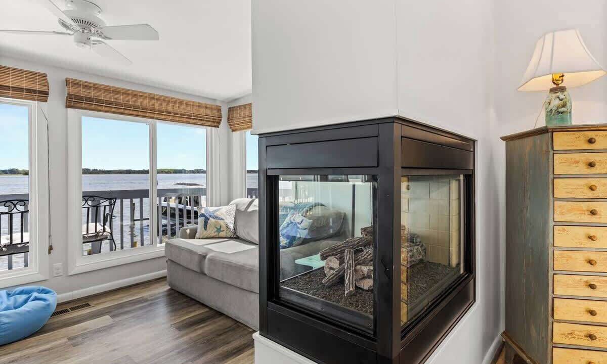 Photo of Livingroom in Ocean Pines