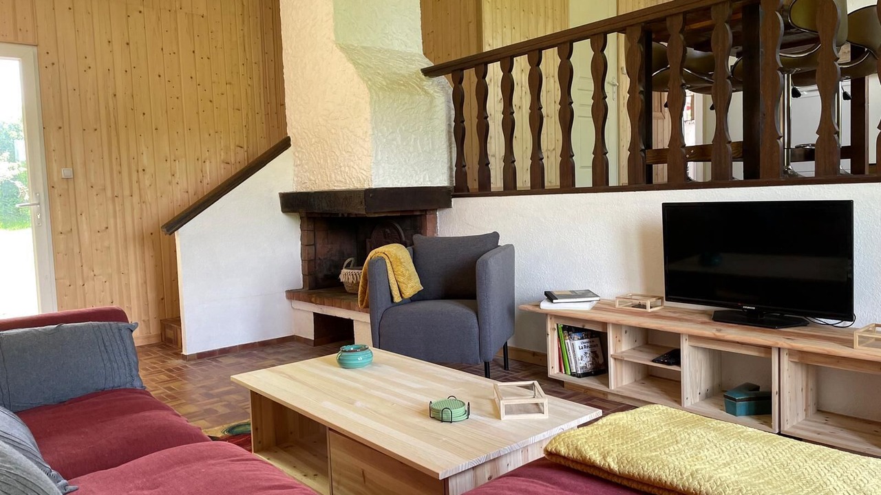 Photo of Livingroom in Thenezay