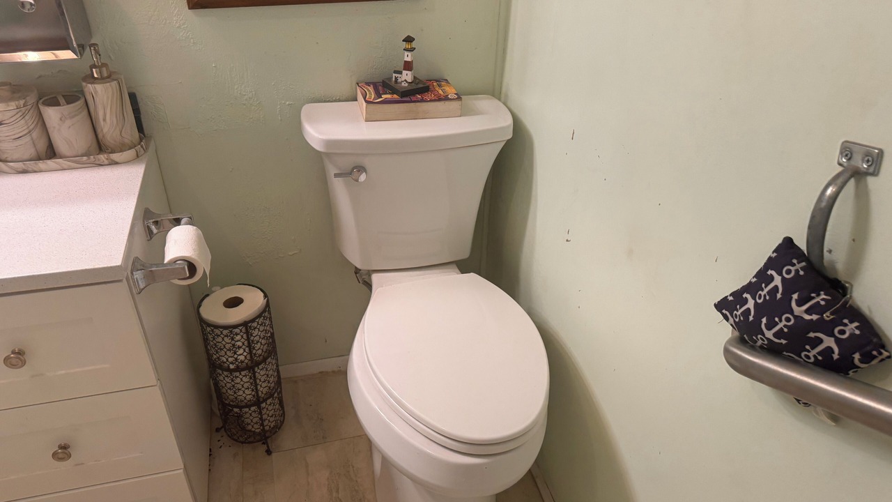 Photo of Bathroom in Eagle Point