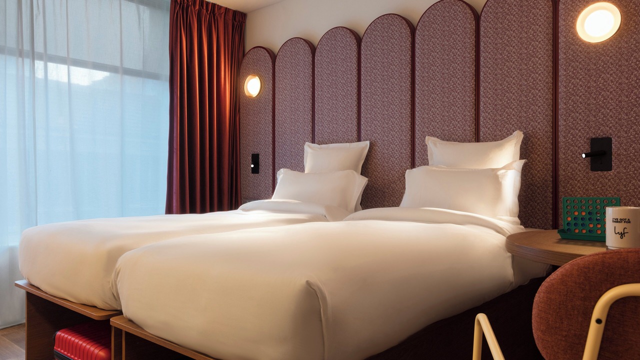 Photo of Bedroom in 20th Arrondissement