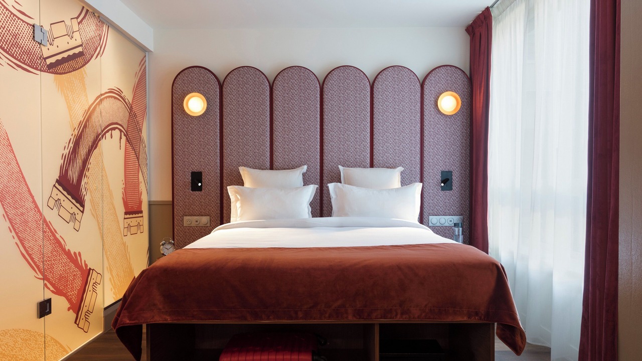 Photo of Bedroom in 20th Arrondissement