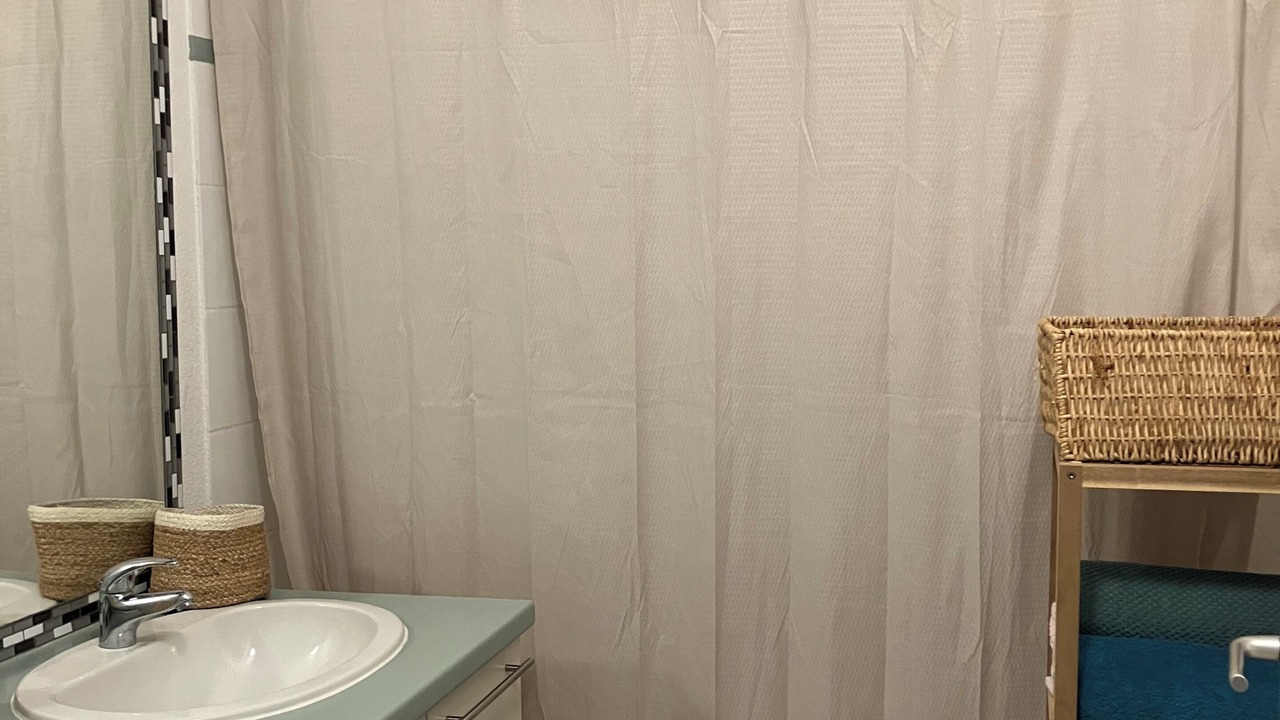 Photo of Bathroom in Nyons