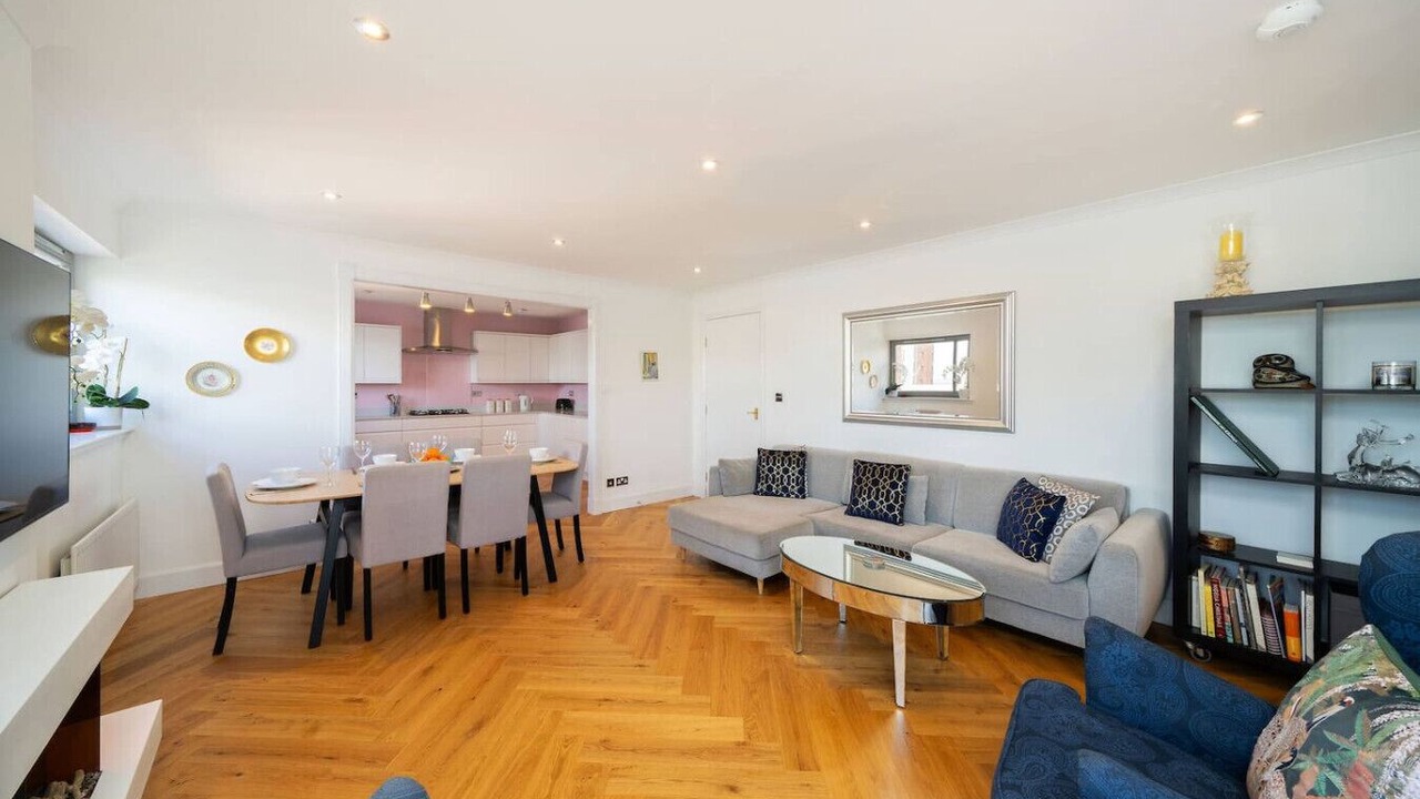 Photo of Livingroom in Dundee