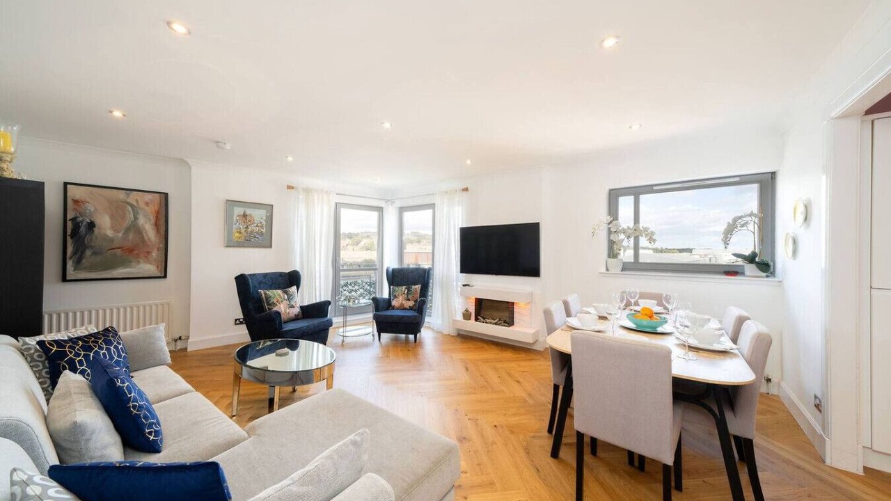 Photo of Livingroom in Dundee