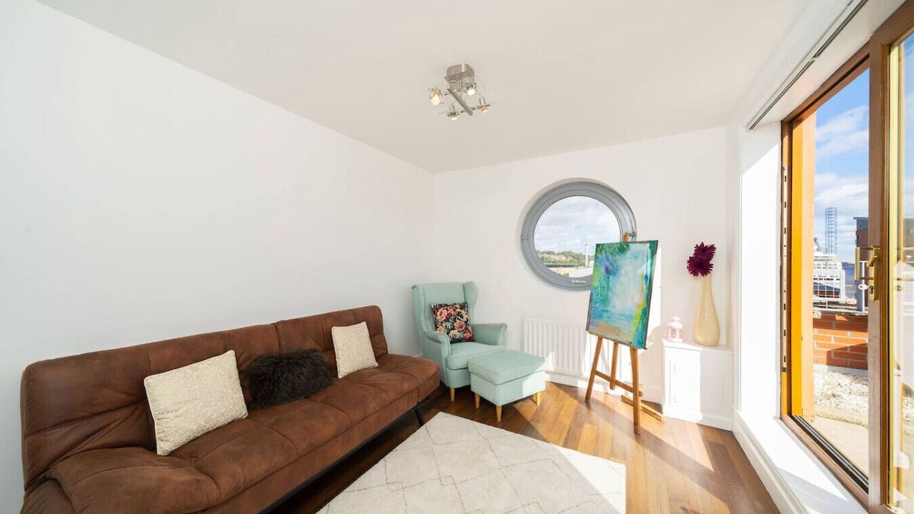 Photo of Livingroom in Dundee