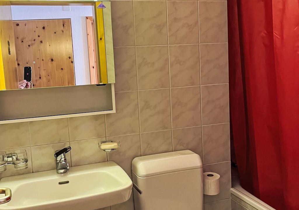 Photo of Bathroom in Salouf