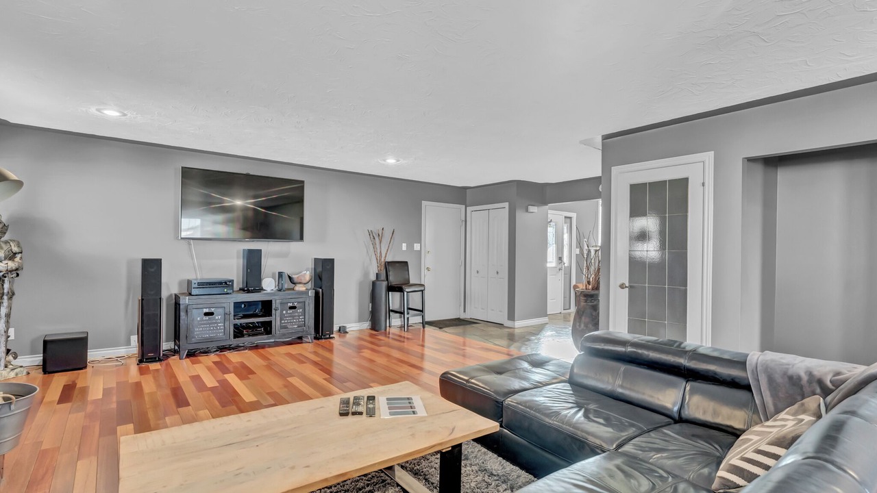 Photo of Livingroom in Medicine Hat