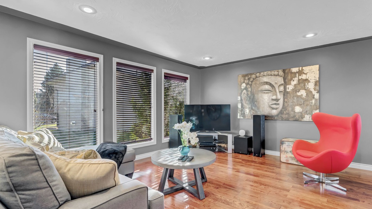 Photo of Livingroom in Medicine Hat