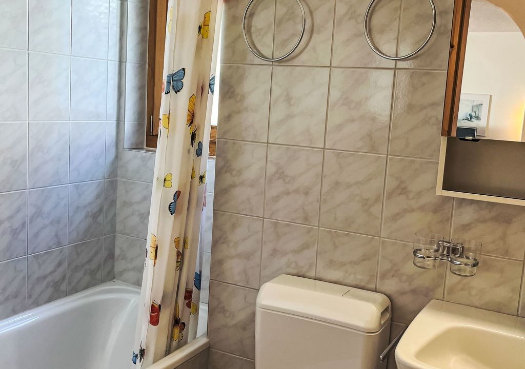 Photo of Bathroom in Salouf