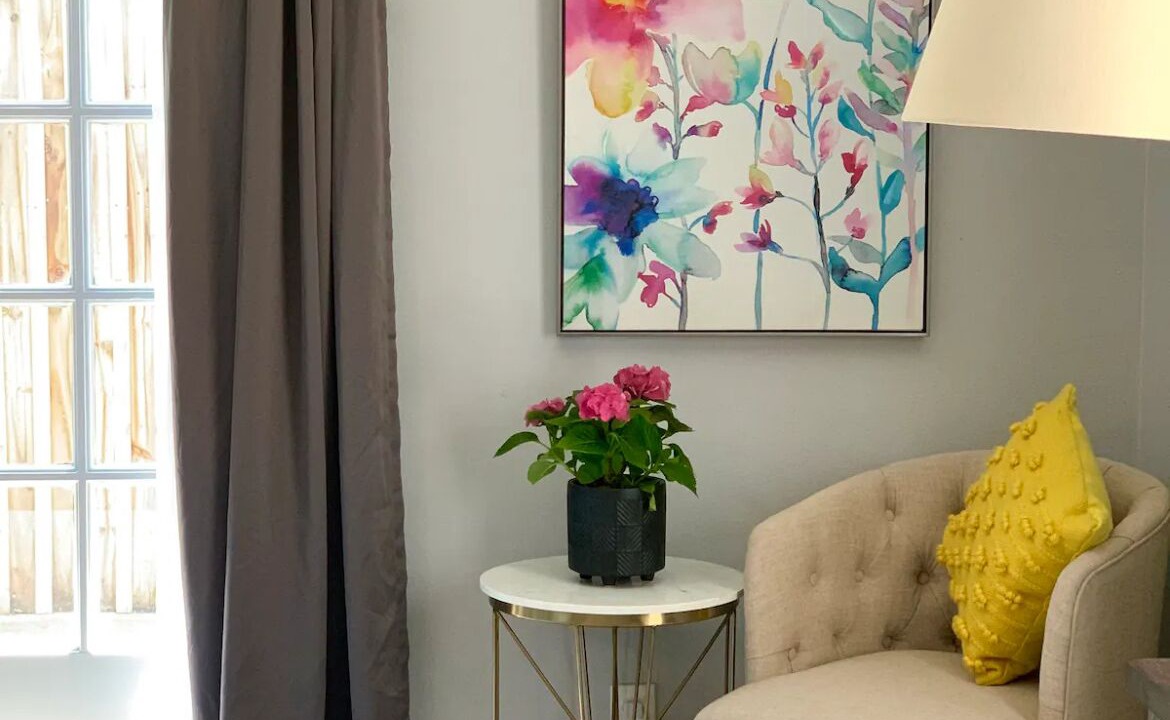 Photo of Livingroom in Olmos Park