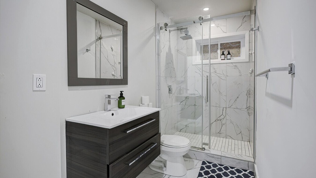 Photo of Bathroom in Griffintown