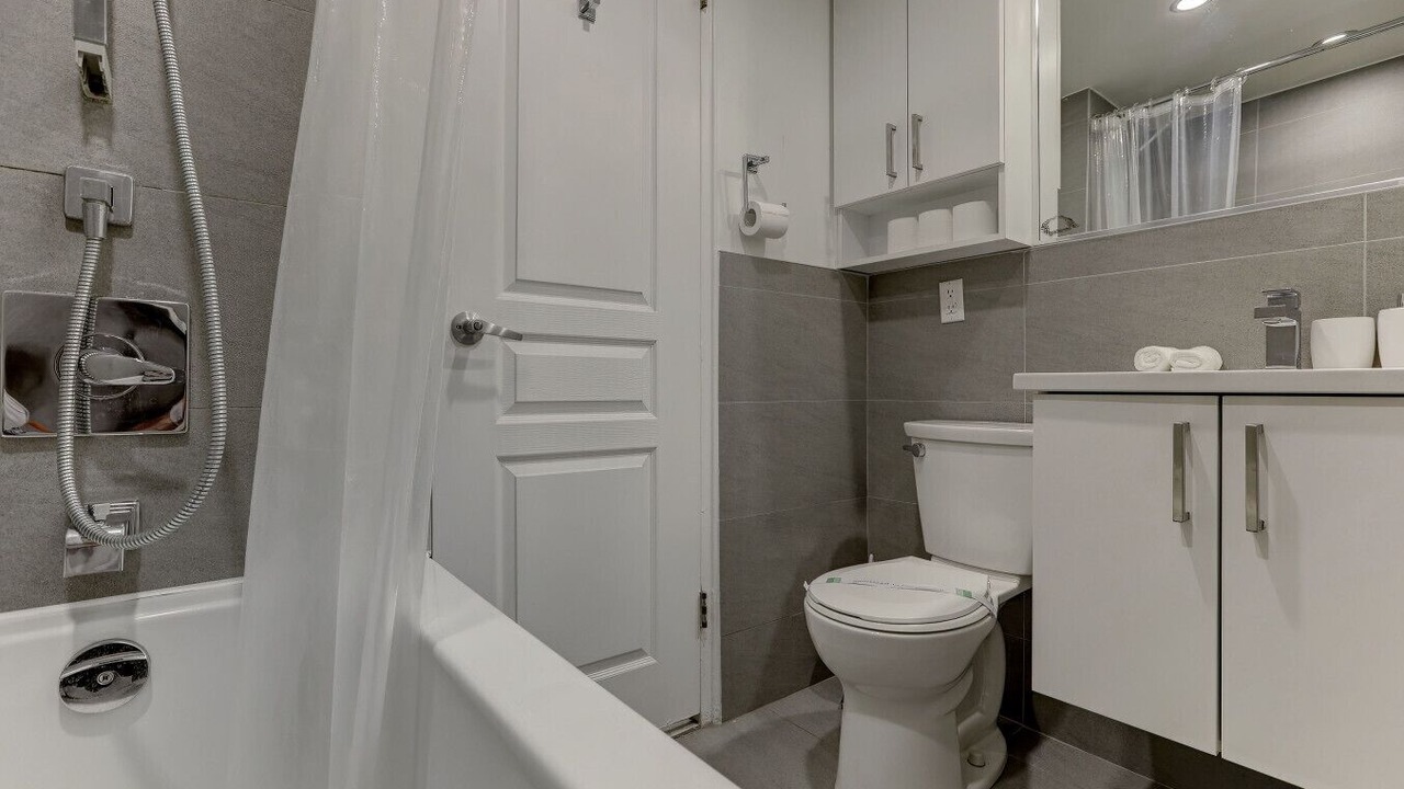 Photo of Bathroom in Griffintown