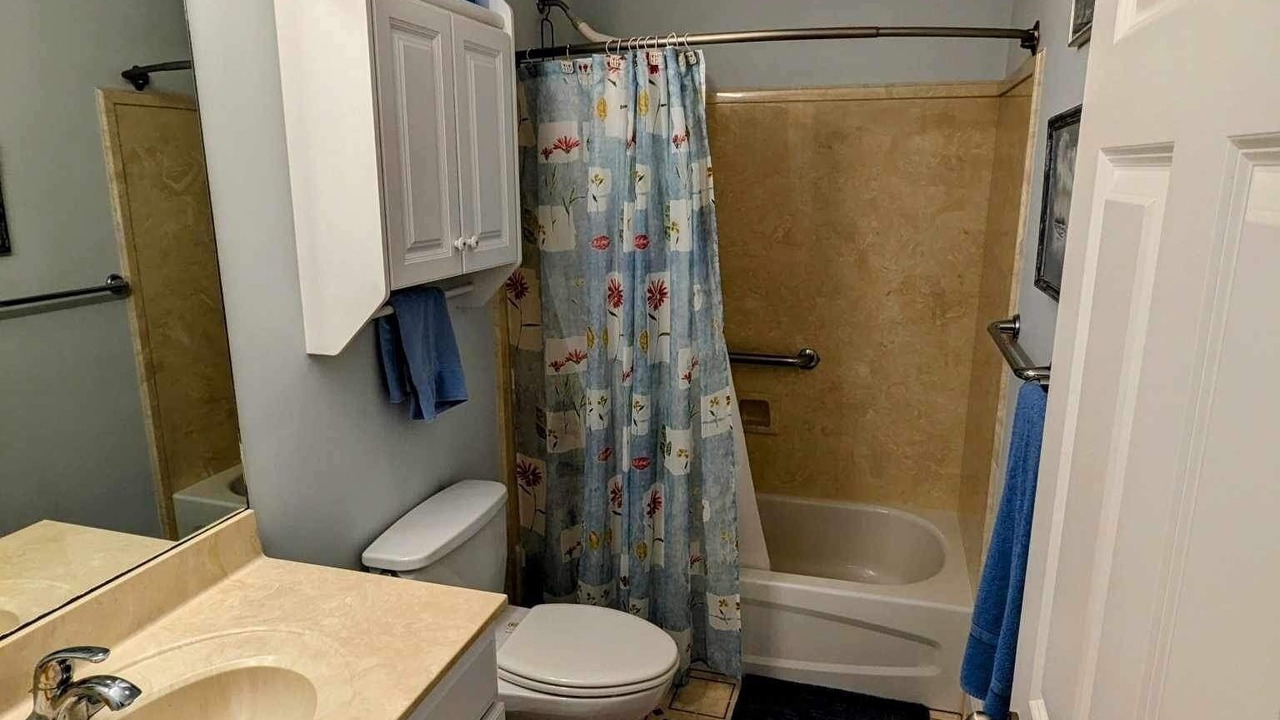 Photo of Bathroom in Saucier