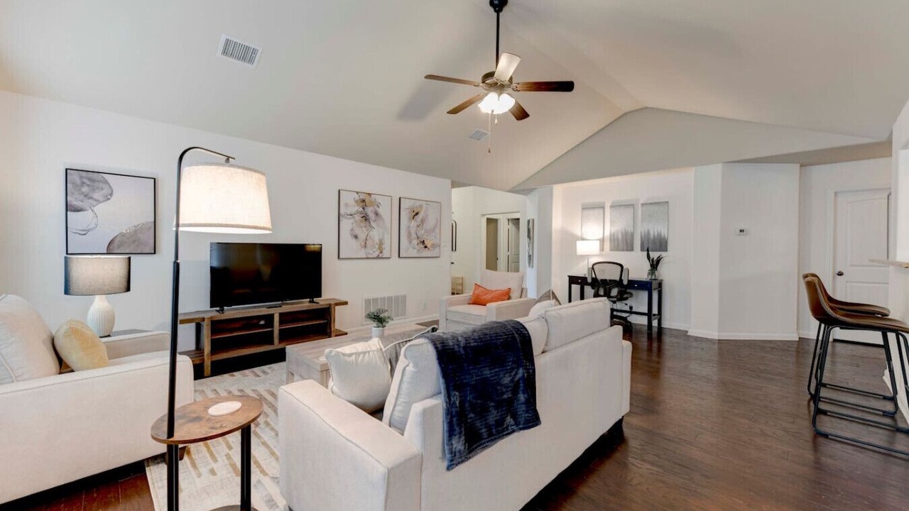 Photo of Livingroom in Cedar Park
