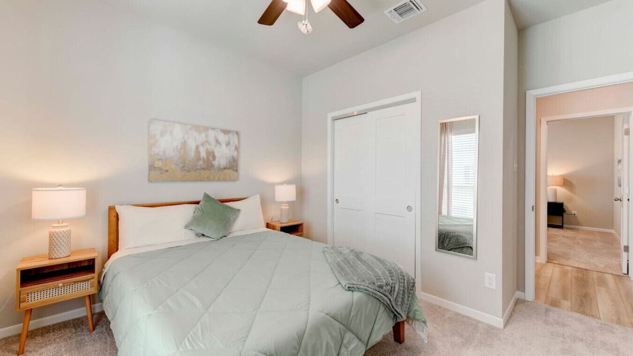Photo of Bedroom in Troy