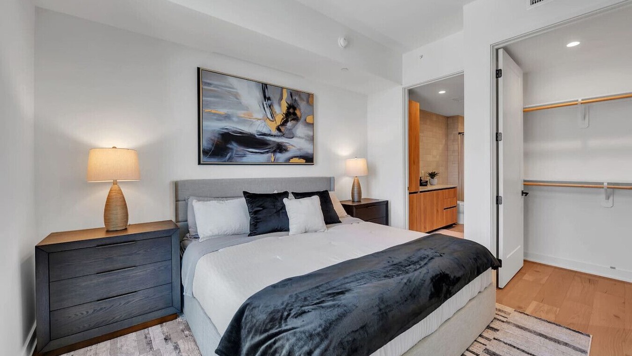 Photo of Bedroom in Rainey Street Historic District
