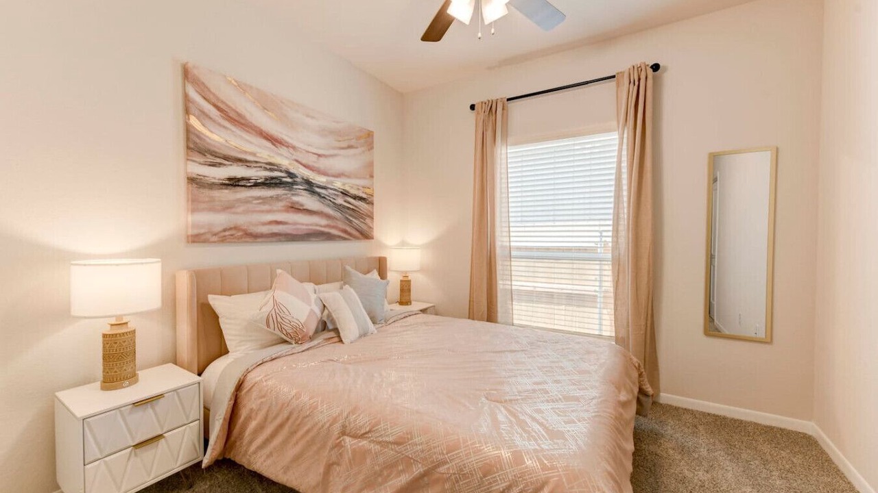 Photo of Bedroom in Troy