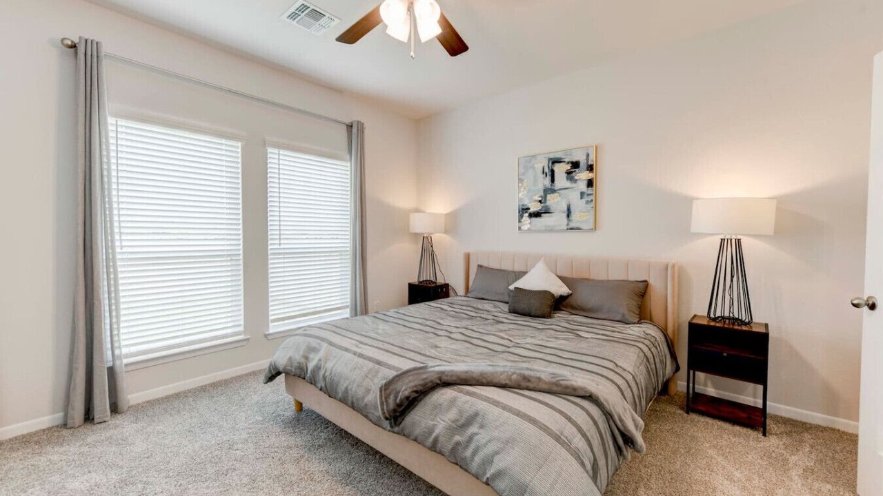 Photo of Bedroom in Troy
