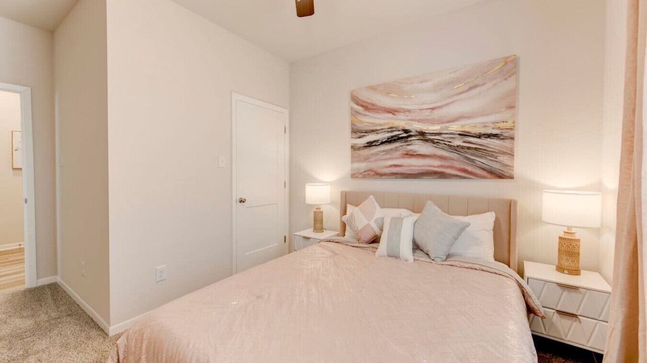 Photo of Bedroom in Troy