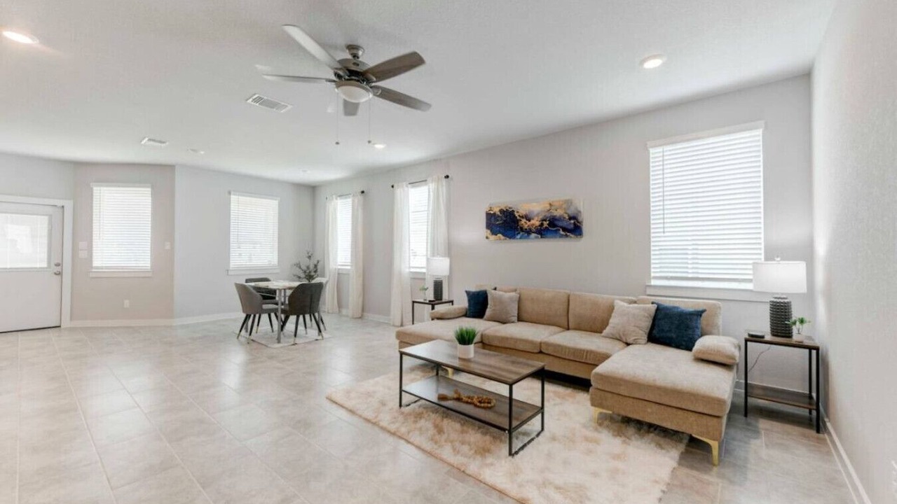 Photo of Livingroom in Hutto