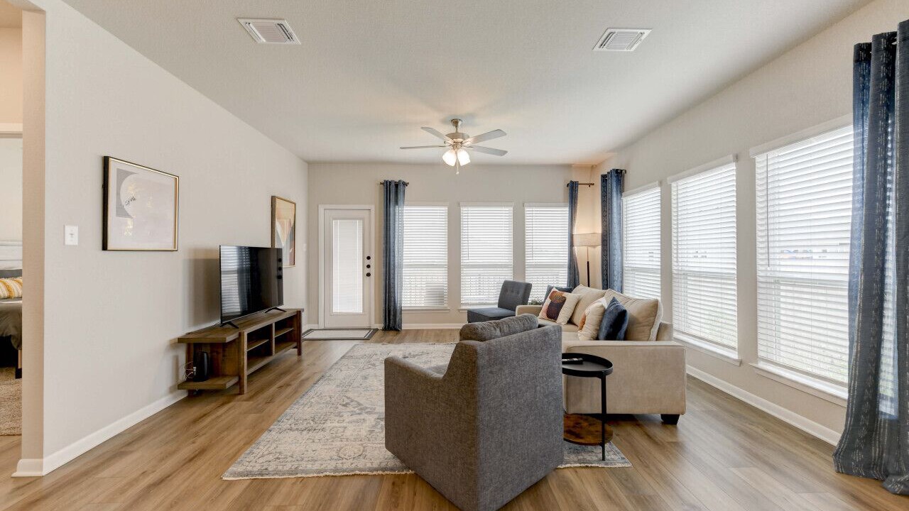 Photo of Livingroom in Hutto
