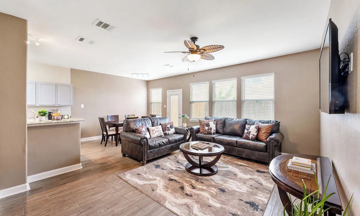 Photo of Livingroom in Barker