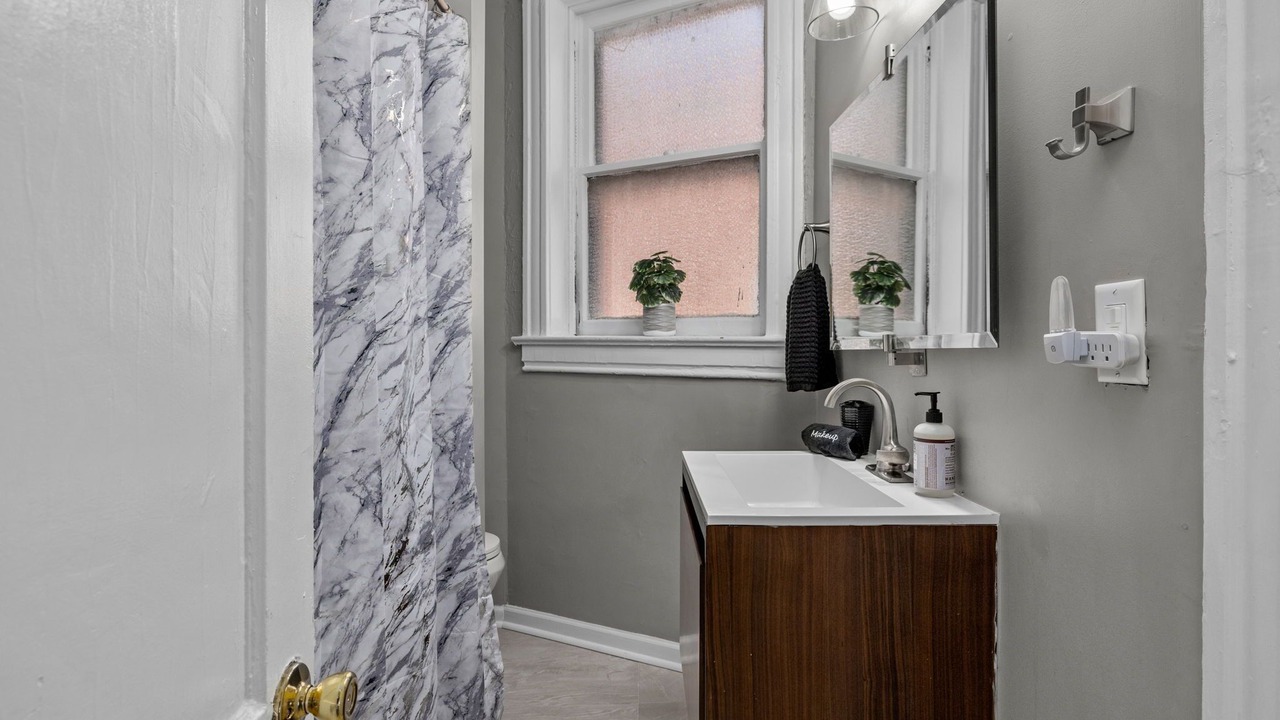 Photo of Bathroom in St. Louis