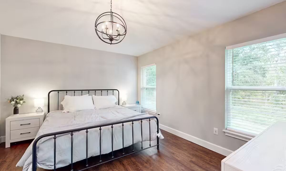 Photo of Bedroom in Brooksville