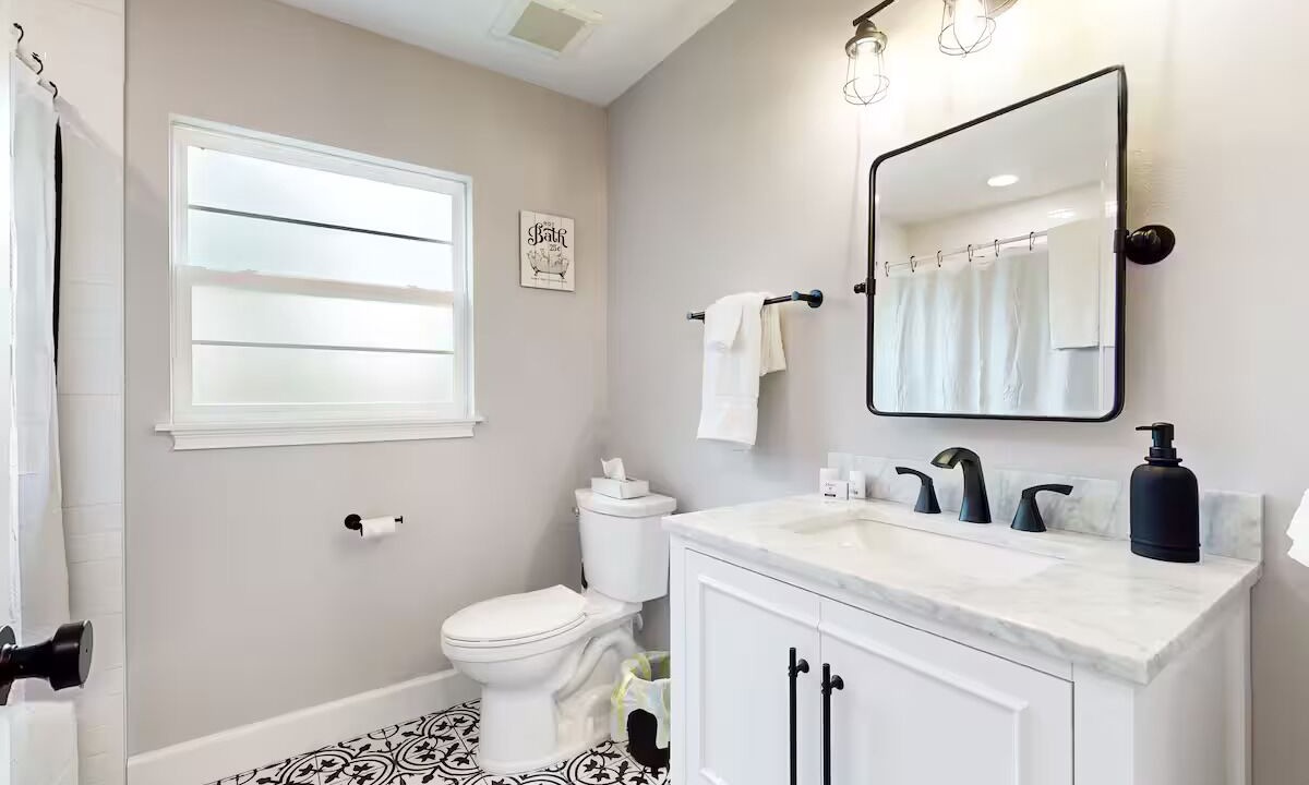 Photo of Bathroom in Brooksville