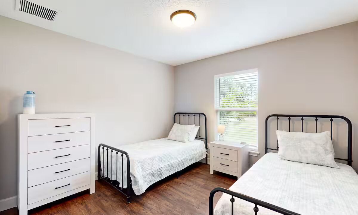 Photo of Bedroom in Brooksville