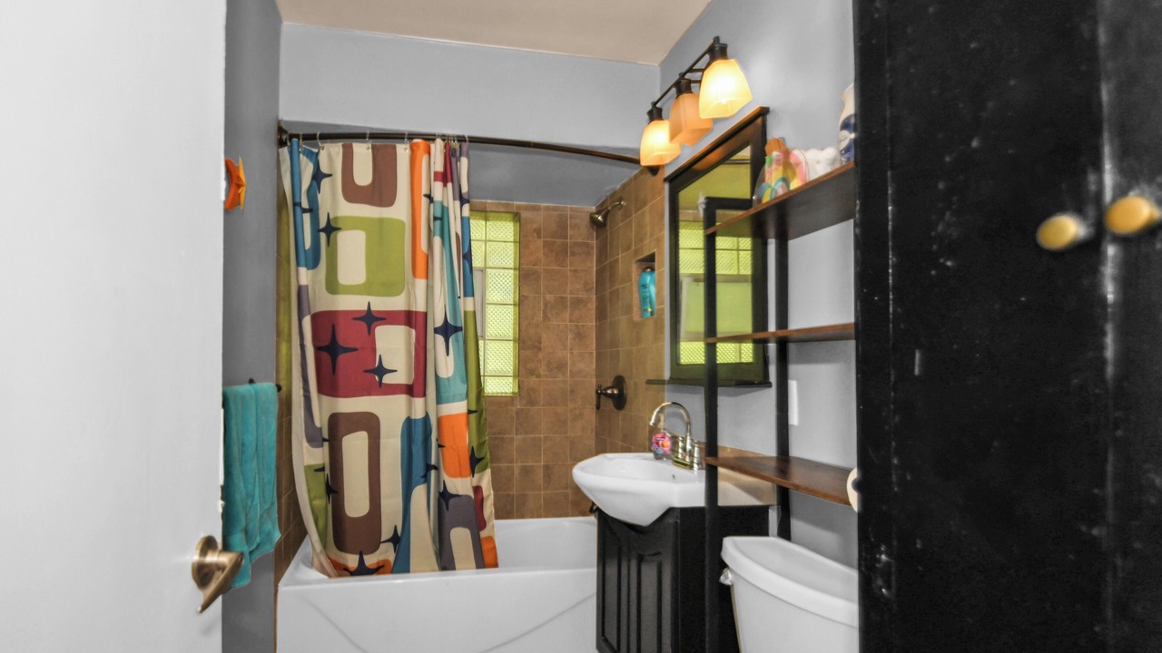 Photo of Bathroom in Miller Beach