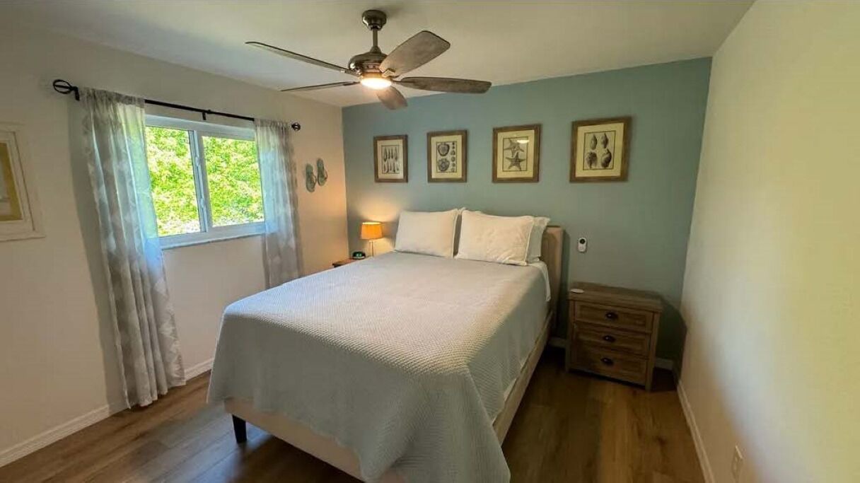 Photo of Bedroom in Gulf Cove